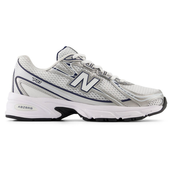 New Balance 740